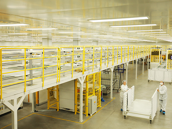 政策保障光伏消納，國內(nèi)外共振趨勢(shì)明顯